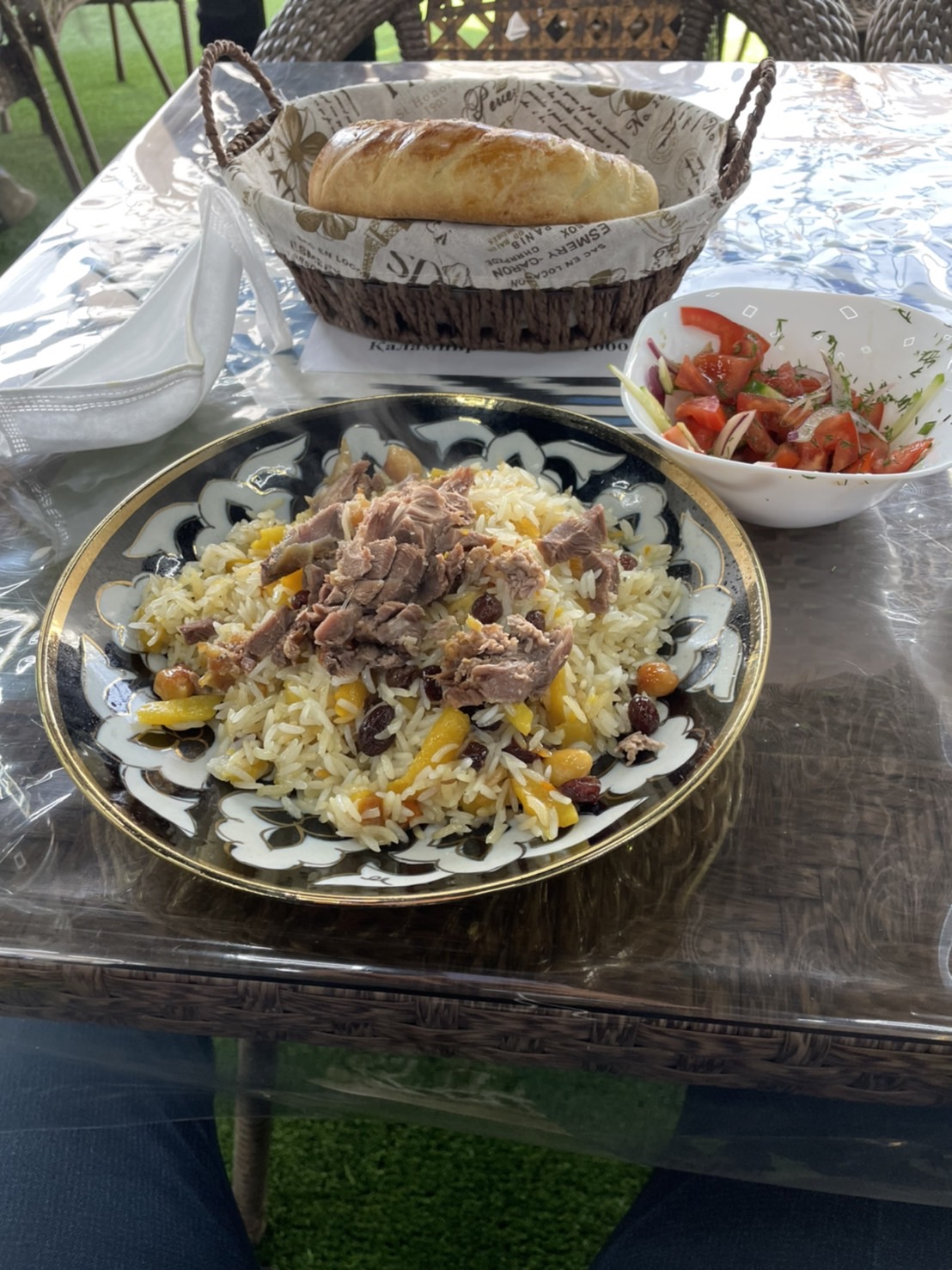 ウズベキスタン渡航記_ウズベキスタンのレストラン